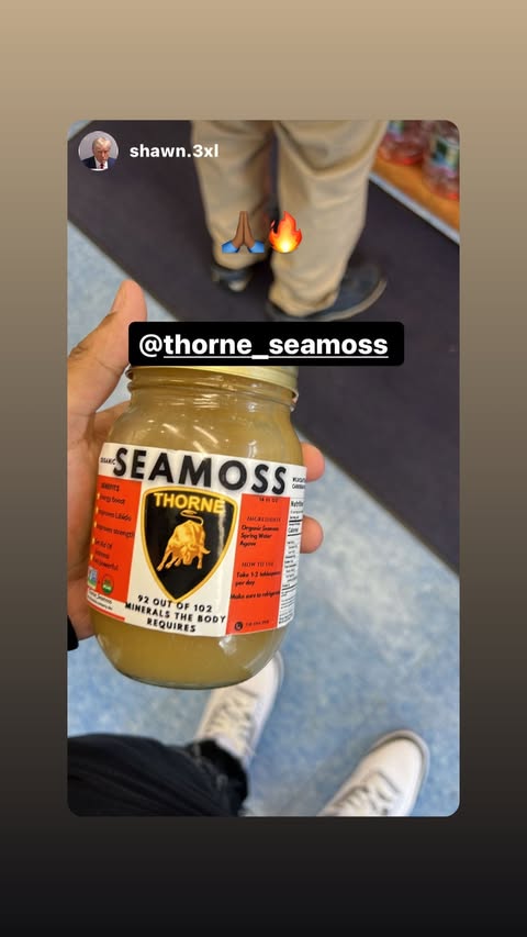 Customer story from @thorne_seamoss Instagram Reviews highlight, story 23.