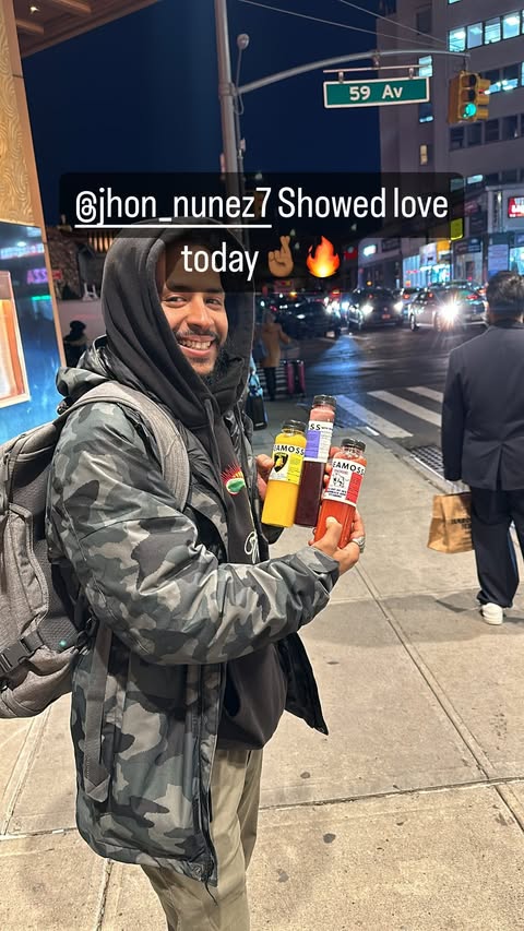 Customer story from @thorne_seamoss Instagram Reviews highlight, story 25.