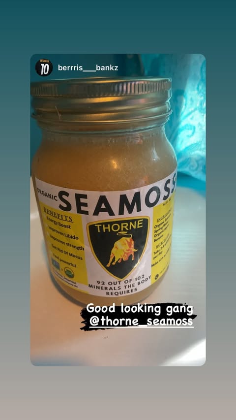Customer story from @thorne_seamoss Instagram Reviews highlight, story 29.